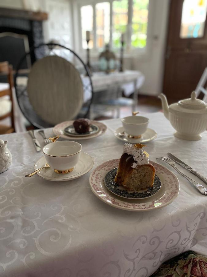 Le Vieux Moulin Bed & Breakfast Bouhet Exterior photo