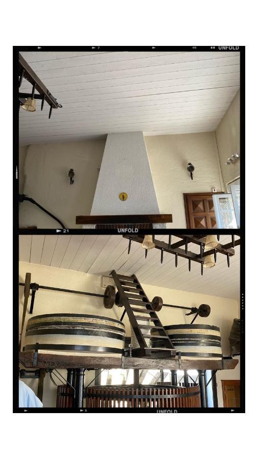 Le Vieux Moulin Bed & Breakfast Bouhet Exterior photo